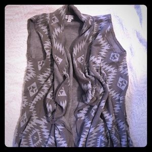 Charming Charlie sweater vest size S